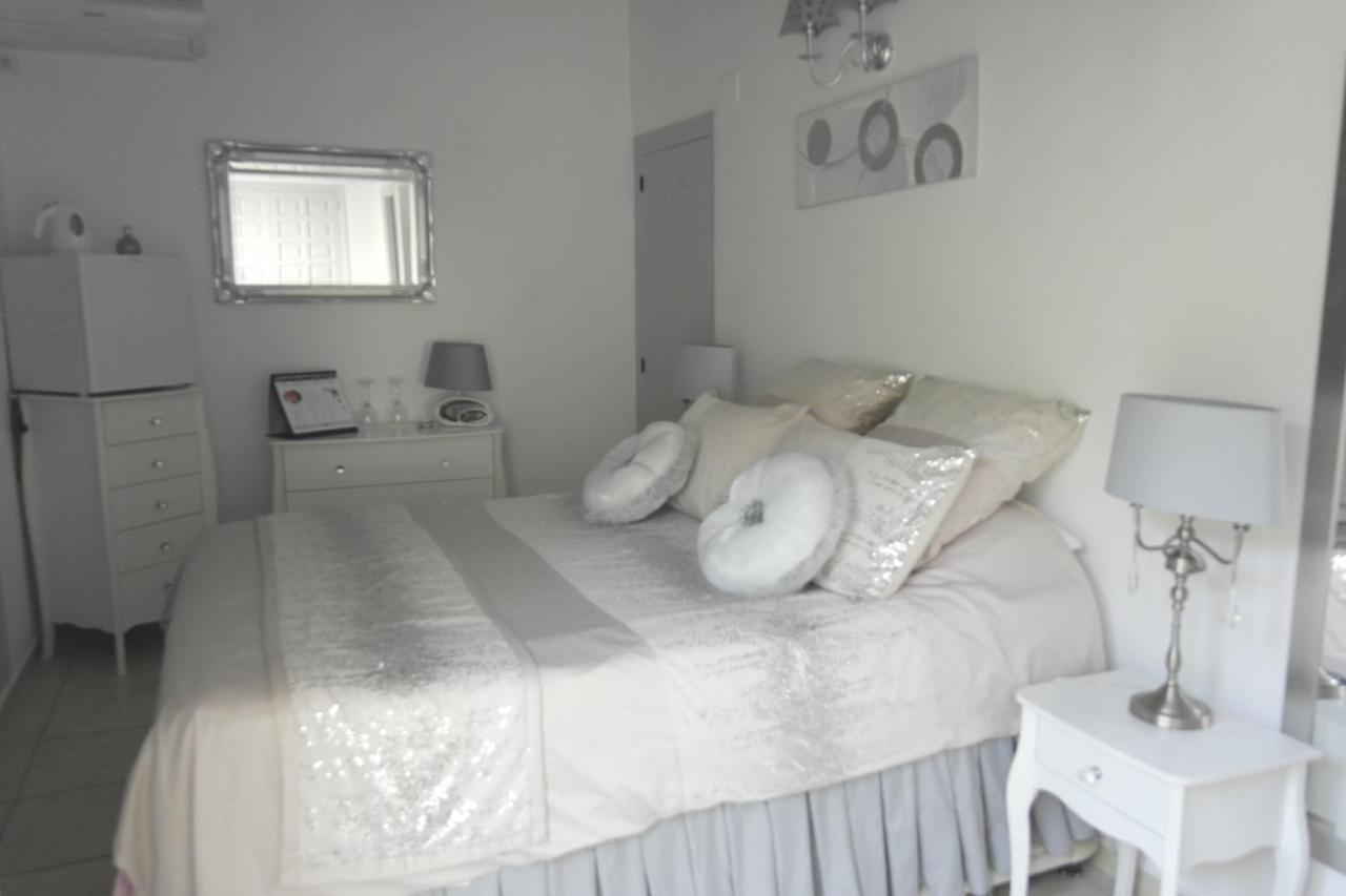 Treasurita Guest House Moraira Exterior photo